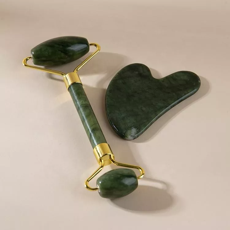 Custom na Jade Roller at Gua Sha Set