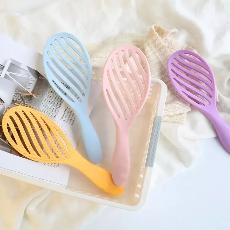 Round Plastic Hair Brush